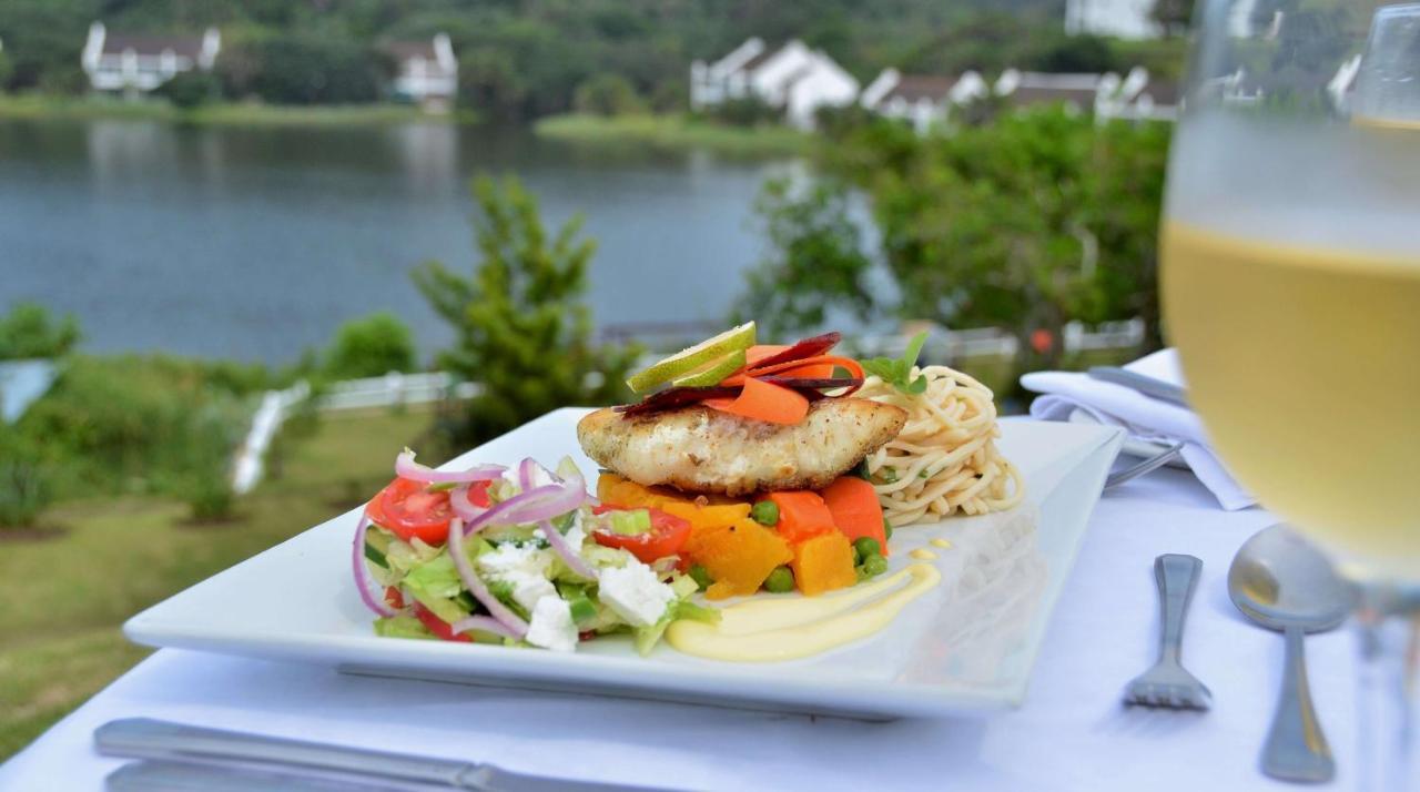The Estuary Hotel & Spa Port Edward Esterno foto