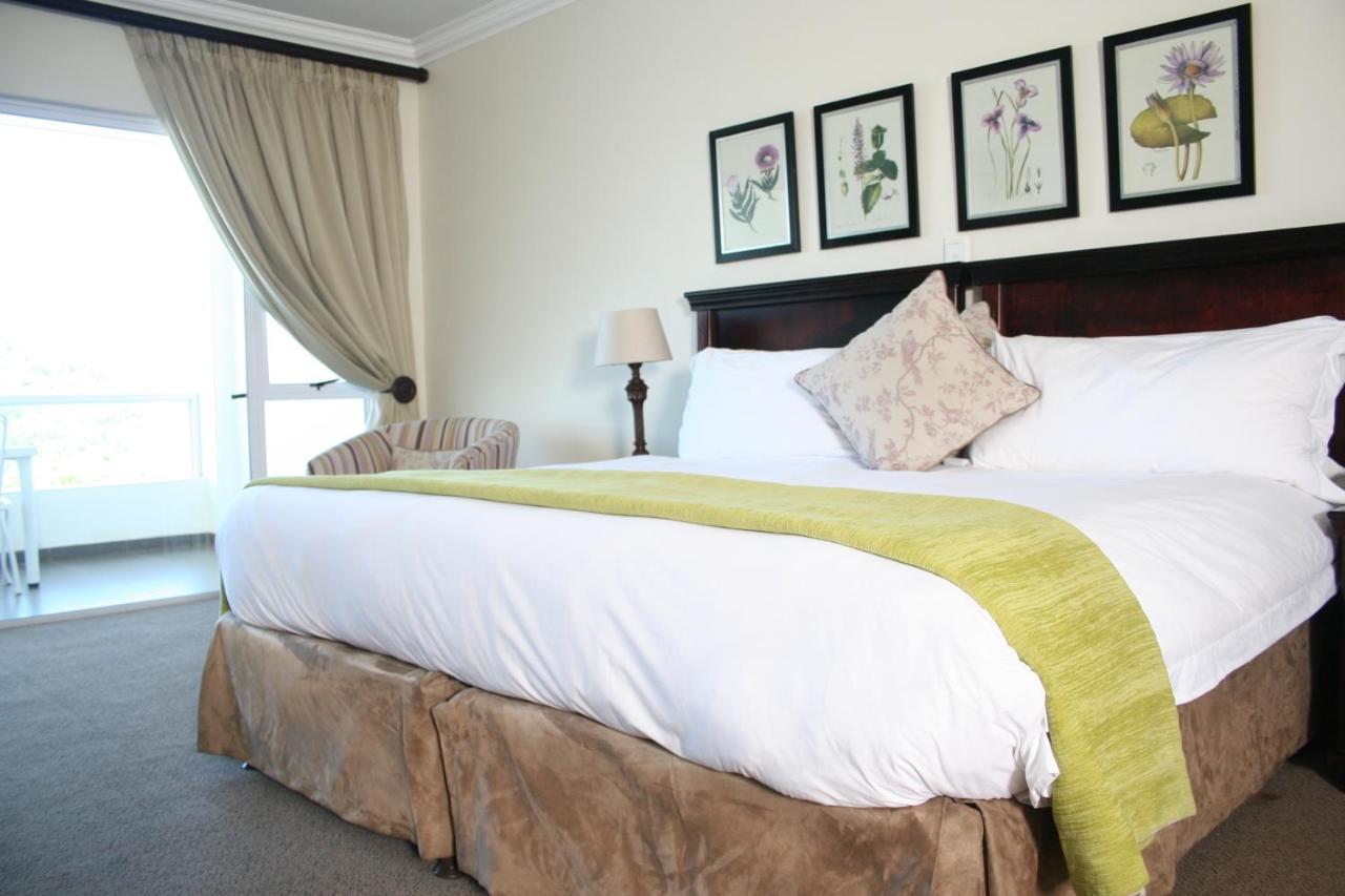 The Estuary Hotel & Spa Port Edward Esterno foto