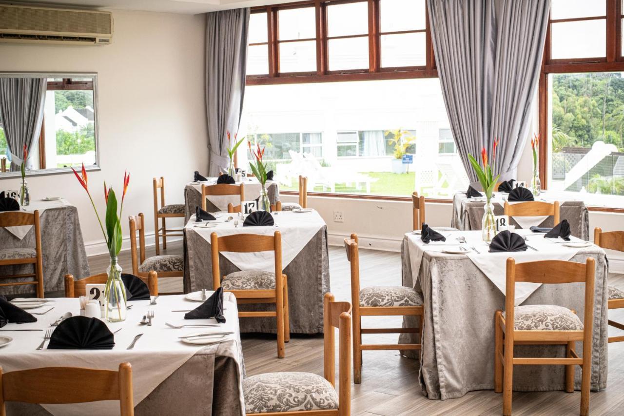 The Estuary Hotel & Spa Port Edward Esterno foto