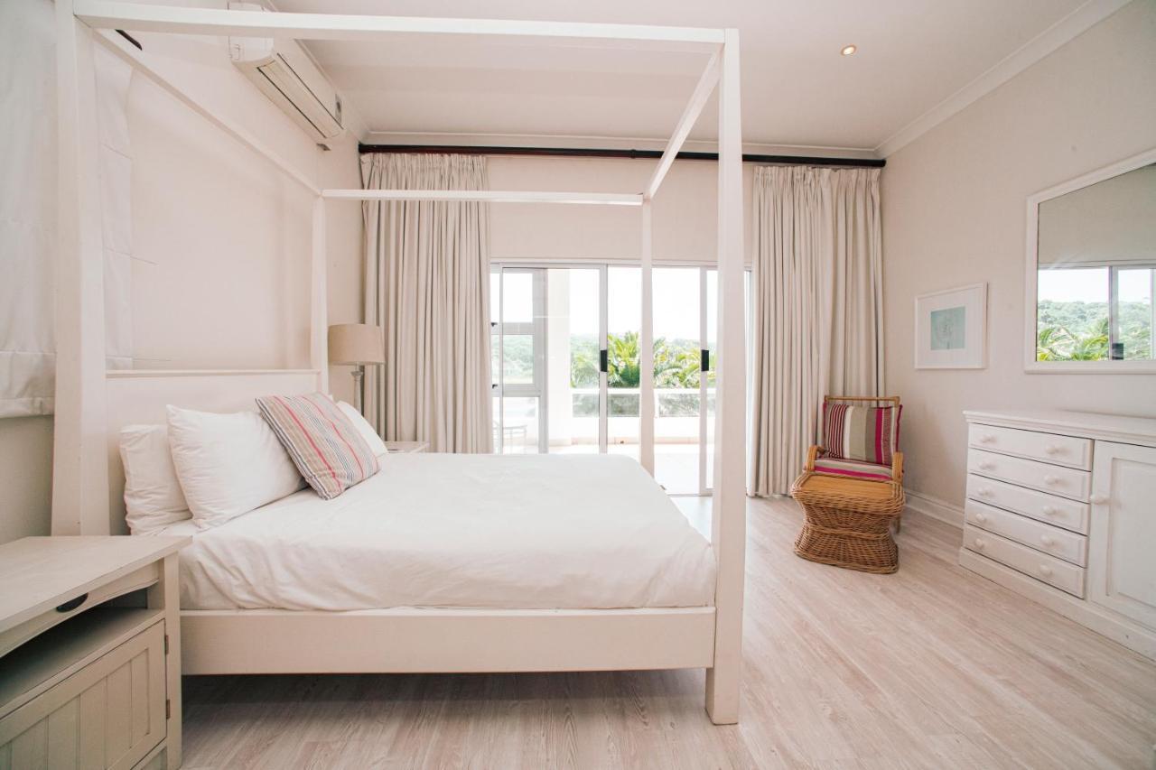 The Estuary Hotel & Spa Port Edward Esterno foto