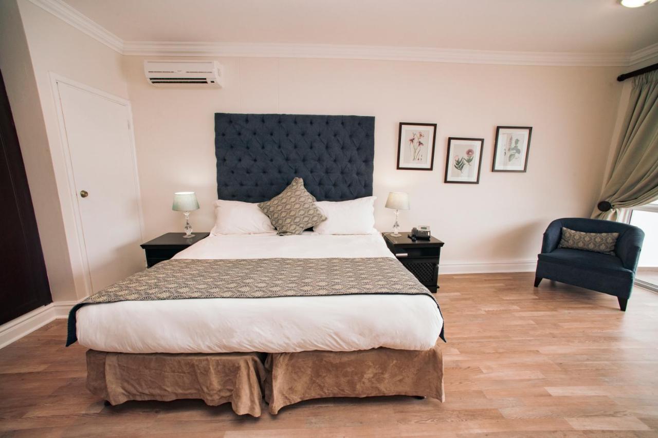 The Estuary Hotel & Spa Port Edward Esterno foto