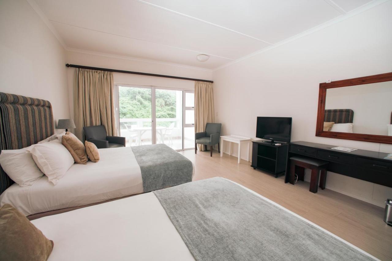 The Estuary Hotel & Spa Port Edward Esterno foto