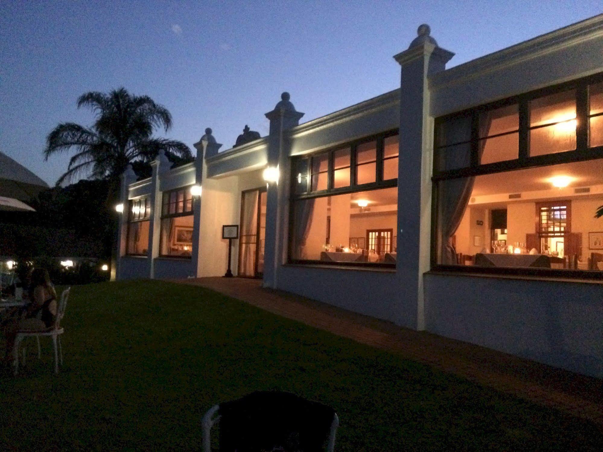 The Estuary Hotel & Spa Port Edward Esterno foto